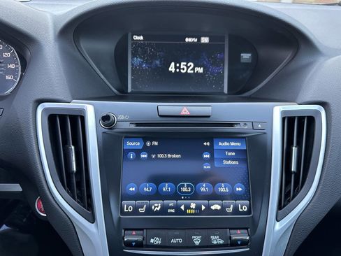 Used 2018 Acura TLX V6 image 25