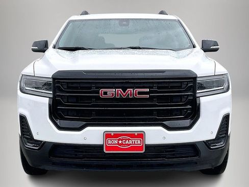 Used 2023 GMC Acadia SLE w/ Driver Convenience Package image 3