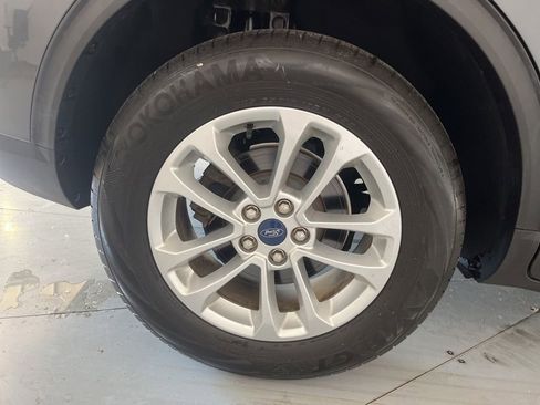 Used 2020 Ford Escape SE FWD image 17