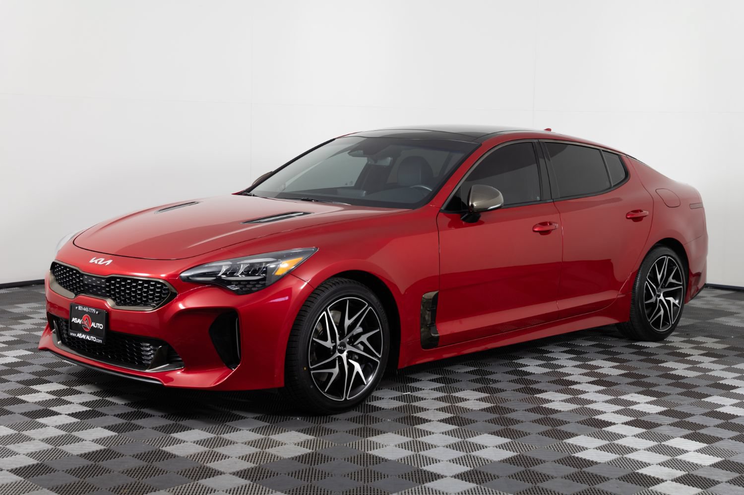 Used 2023 Kia Stinger GT-Line w/ Sun & Sound Package RWD image 1