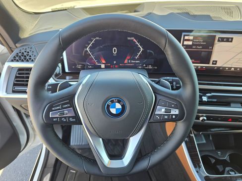 New 2026 BMW X5 xDrive50e AWD/4WD image 16