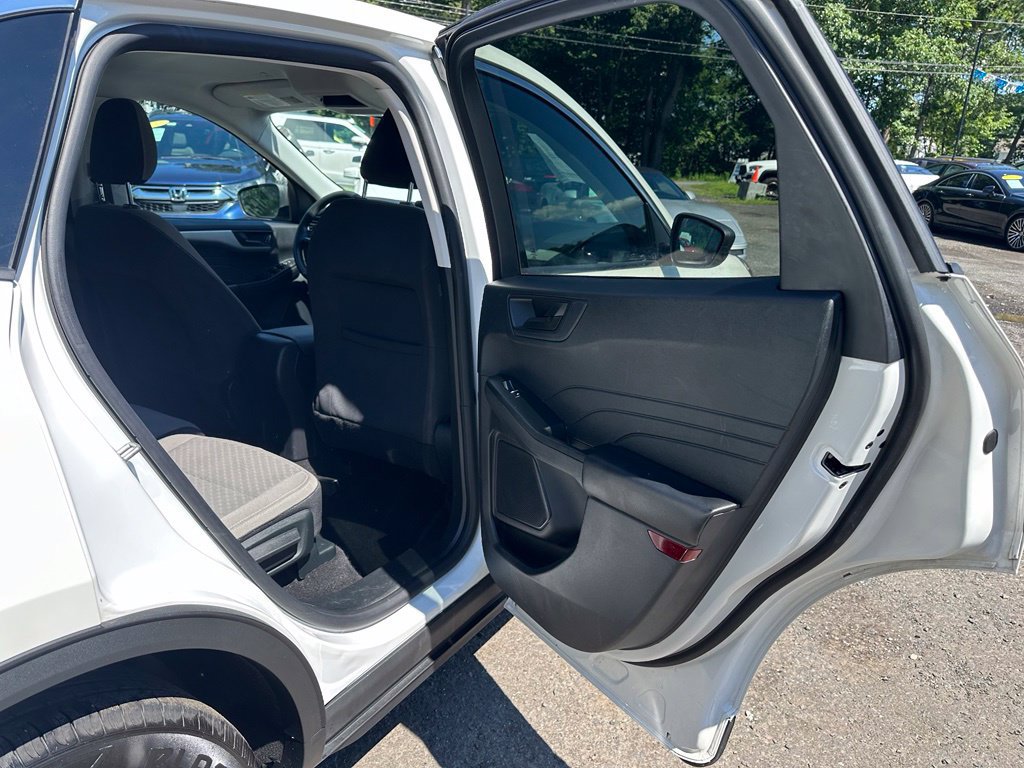 Used 2022 Ford Escape SE FWD image 28
