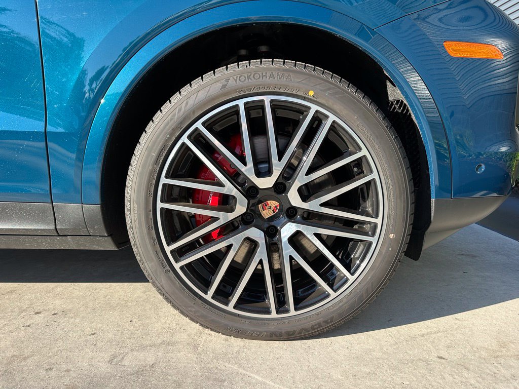Certified 2026 Porsche Cayenne S AWD/4WD image 42