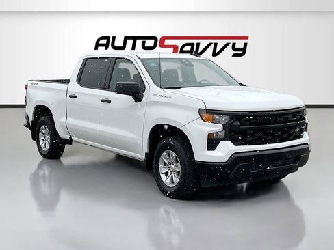 Used 2025 Chevrolet Silverado 1500 W/T w/ WT Value Package AWD/4WD image 1