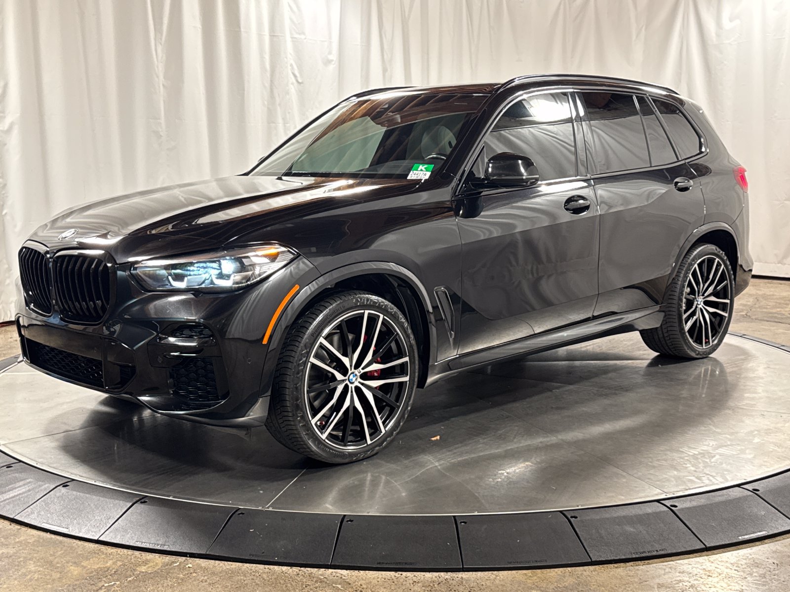 Used 2023 BMW X5 xDrive40i w/ M Sport Package AWD/4WD image 1