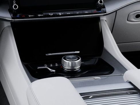 New 2026 Jeep Grand Wagoneer 4WD image 24