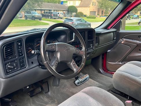 Used 2004 Chevrolet Silverado 1500 LS w/ Light Duty Power Package image 17