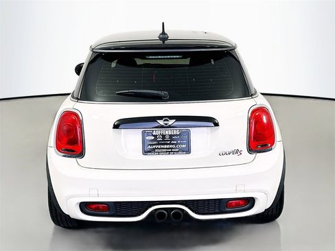 Used 2015 MINI Cooper S image 6