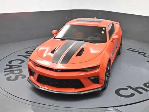Used 2018 Chevrolet Camaro SS w/ Hot Wheels Edition image 31