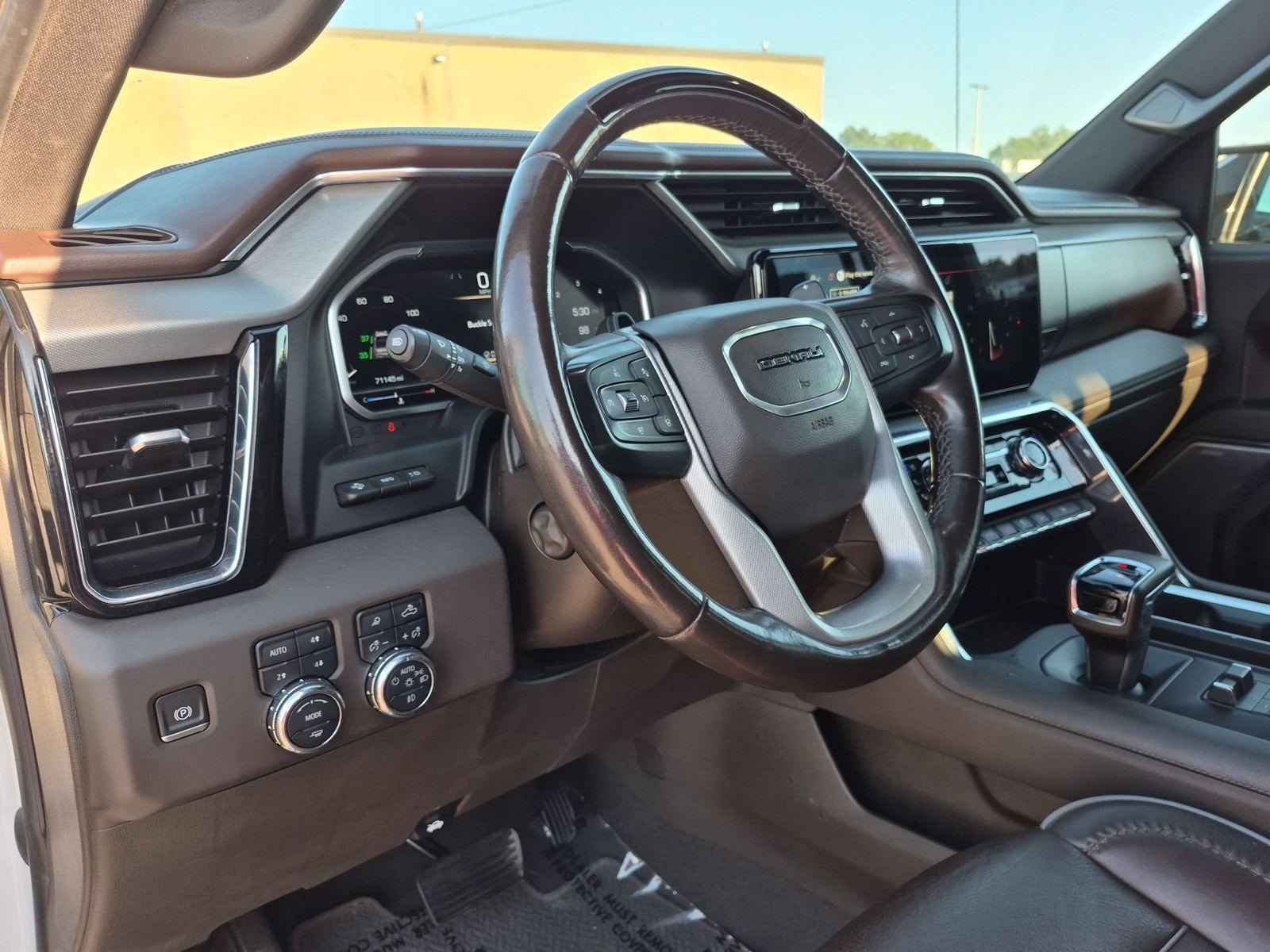 Used 2023 GMC Sierra 1500 Denali AWD/4WD image 11