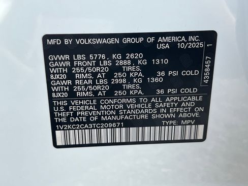 New 2026 Volkswagen Atlas Cross Sport SE image 31