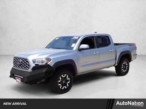 Used 2022 Toyota Tacoma TRD Off-Road image 1