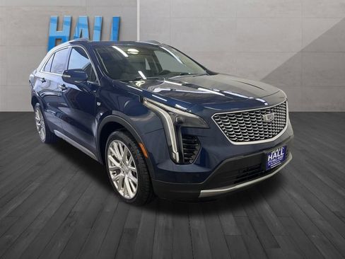 Used 2022 Cadillac XT4 Premium Luxury w/ LPO, Radiant Package image 7