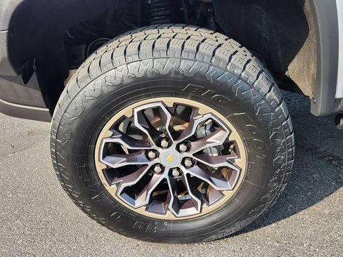 Used 2020 Chevrolet Colorado ZR2 AWD/4WD image 17