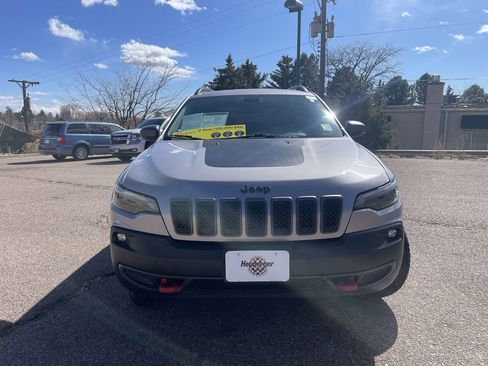 Used 2019 Jeep Cherokee Trailhawk w/ Comfort/Convenience Group image 2