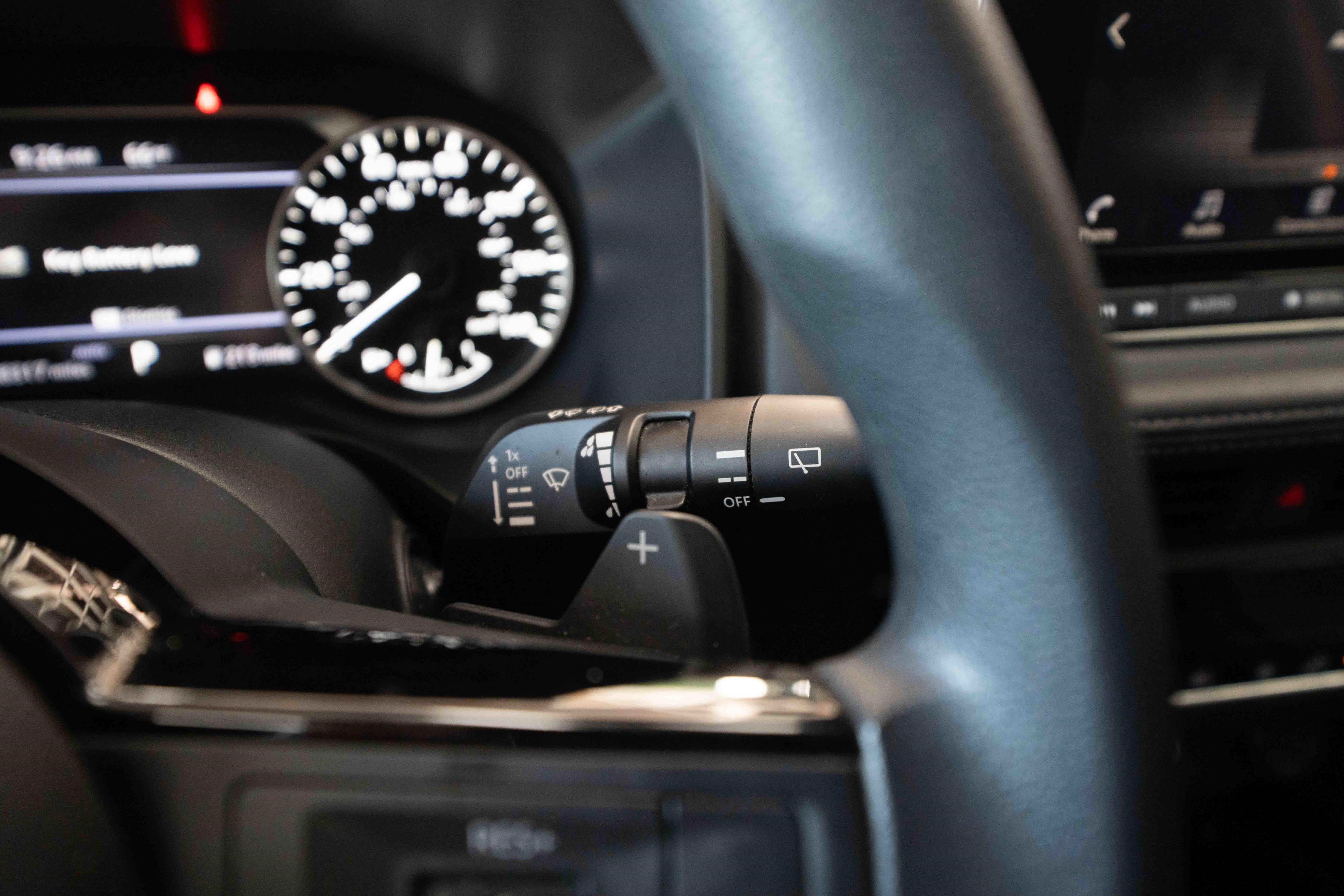 Used 2023 Nissan Rogue SV AWD/4WD image 14