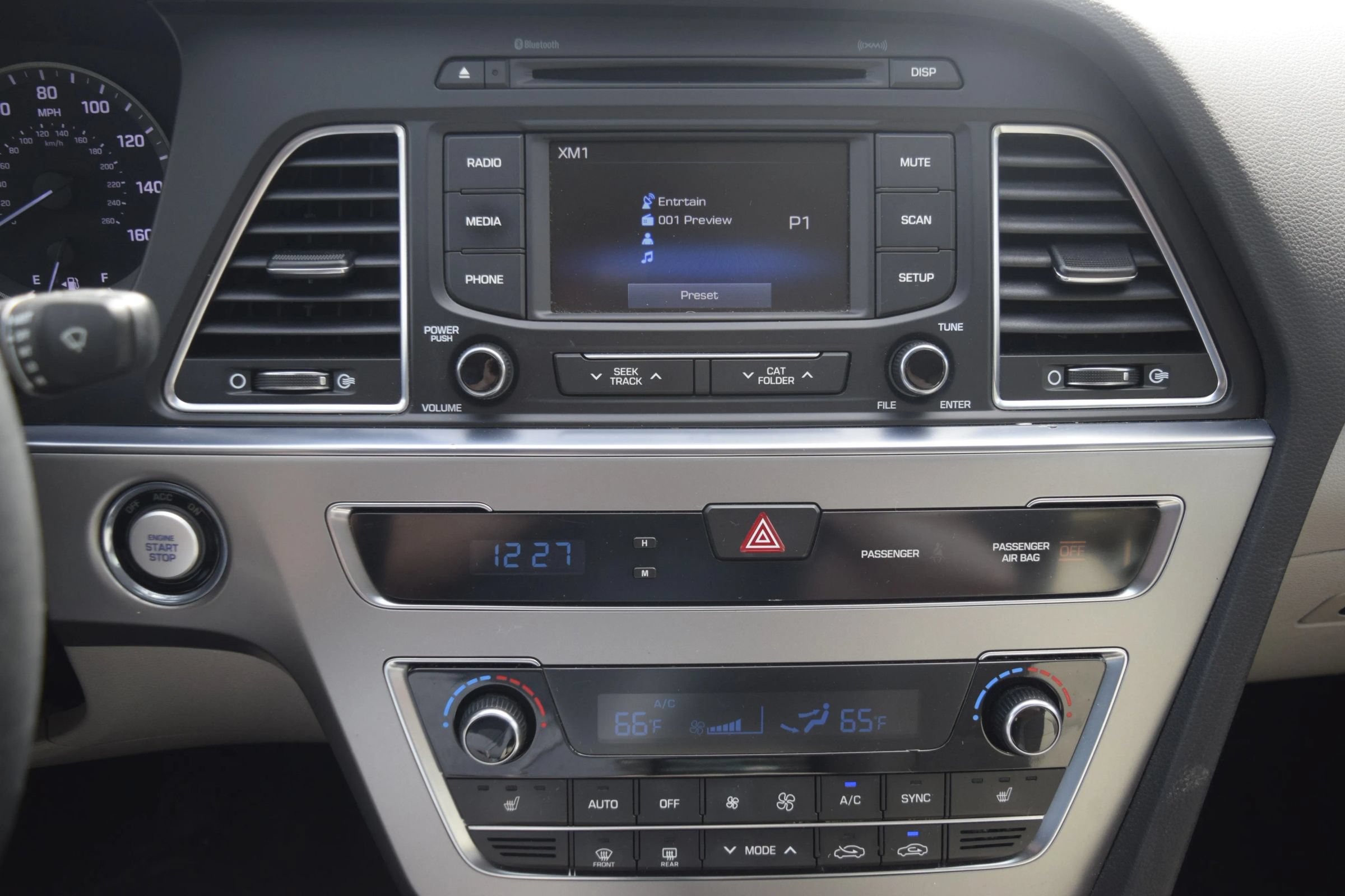 Used 2015 Hyundai Sonata Sport w/ Option Group 03 FWD image 11