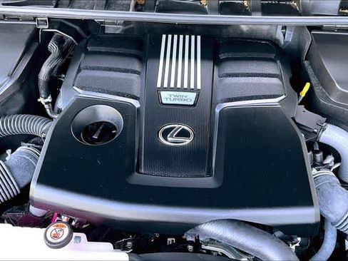Certified 2025 Lexus LX 600 4WD w/ Accessory Package (2T) image 31