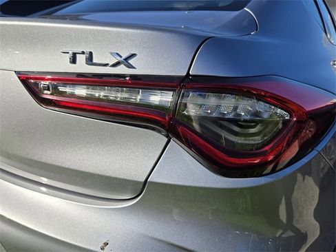 Used 2023 Acura TLX image 8