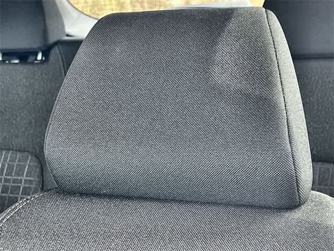 Used 2026 Honda HR-V LX image 25