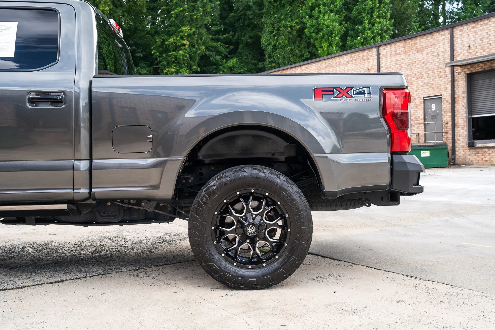 Used 2019 Ford F350 Platinum w/ Platinum Ultimate Package AWD/4WD image 5
