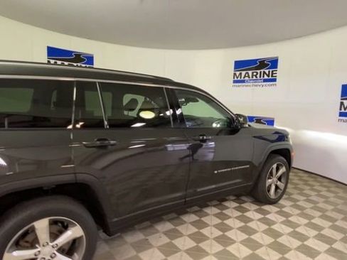 Used 2022 Jeep Grand Cherokee L Limited image 2