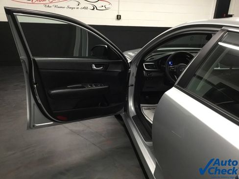 Used 2019 Kia Optima LX FWD image 19