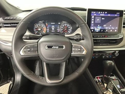 Used 2024 Jeep Compass Limited w/ Sun and Sound Group AWD/4WD image 15