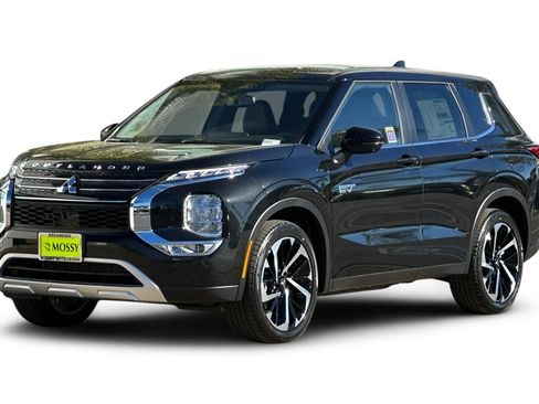 New 2025 Mitsubishi Outlander SE image 1