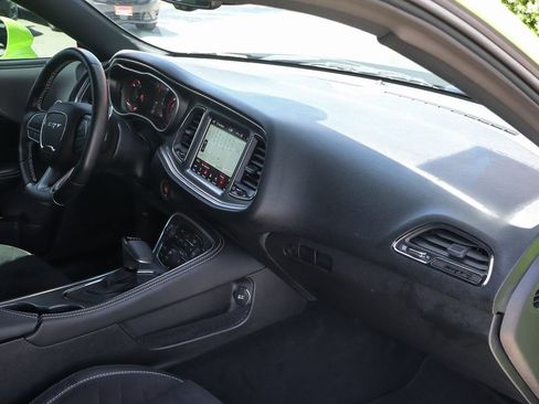 Used 2019 Dodge Challenger SRT Hellcat Redeye RWD image 40