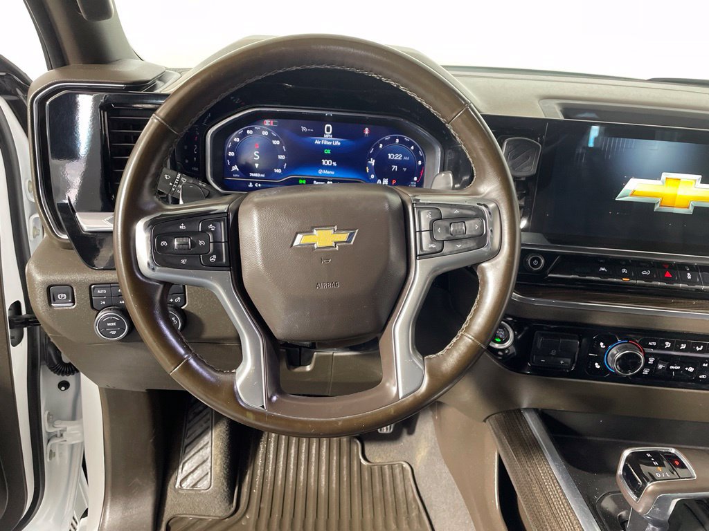 Used 2024 Chevrolet Silverado 1500 LT w/ Leather Package AWD/4WD image 13