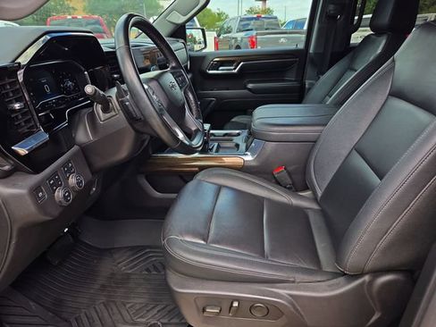 Used 2024 Chevrolet Silverado 1500 LT Trail Boss w/ Convenience Package II AWD/4WD image 13