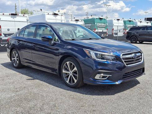 Used 2018 Subaru Legacy 3.6R Limited AWD/4WD image 3