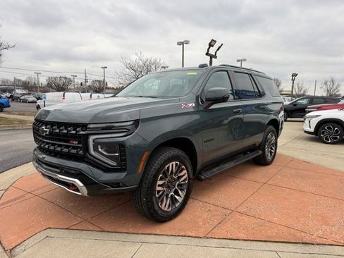 Used 2025 Chevrolet Tahoe Z71 w/ Comfort Package image 3