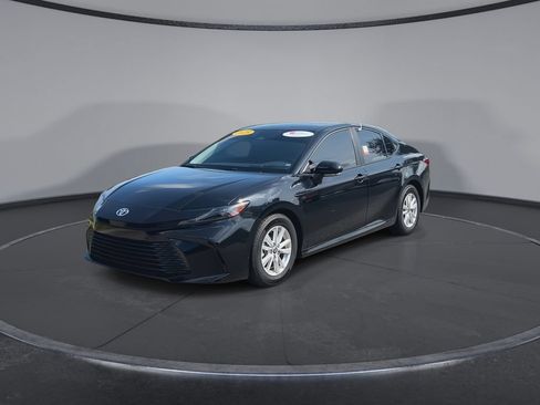 Certified 2025 Toyota Camry LE w/ Convenience Package FWD image 4