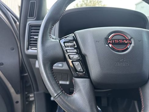 Used 2024 Nissan Frontier Pro-X image 16