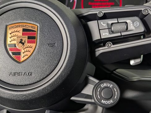 New 2026 Porsche Cayenne Coupe AWD/4WD image 39