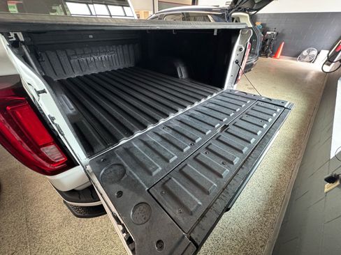 Certified 2019 GMC Sierra 1500 Denali w/ Denali Ultimate Package AWD/4WD image 8