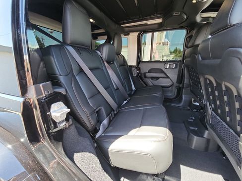 Certified 2021 Jeep Wrangler Unlimited Rubicon AWD/4WD image 27