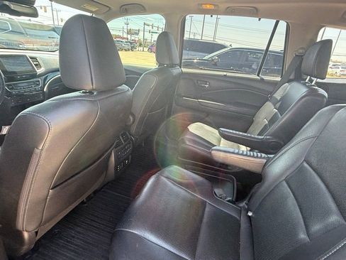 Used 2018 Honda Pilot Elite image 9