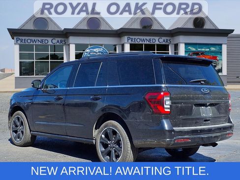 Certified 2023 Ford Expedition Limited AWD/4WD image 2
