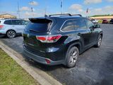 Used 2015 Toyota Highlander XLE image 2