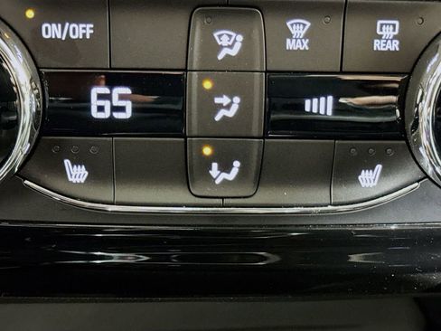 Certified 2025 Chevrolet Trax ACTIV w/ Driver Confidence Package image 17