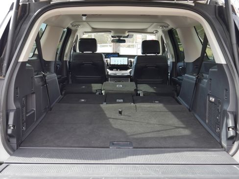 Certified 2025 Ford Expedition Max Platinum AWD/4WD image 28