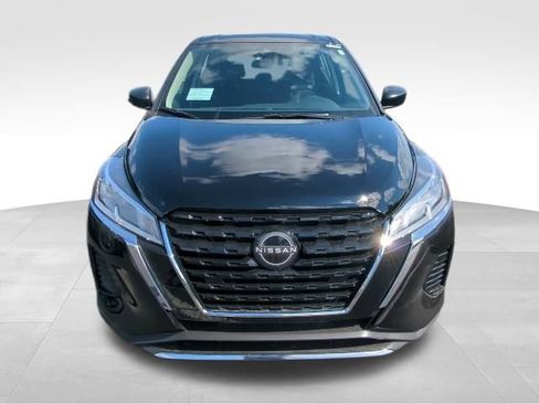 New 2025 Nissan Kicks Play S image 11