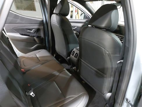 Certified 2025 Hyundai Santa Cruz SEL image 10