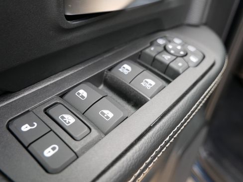 New 2026 RAM 2500 Big Horn AWD/4WD image 12