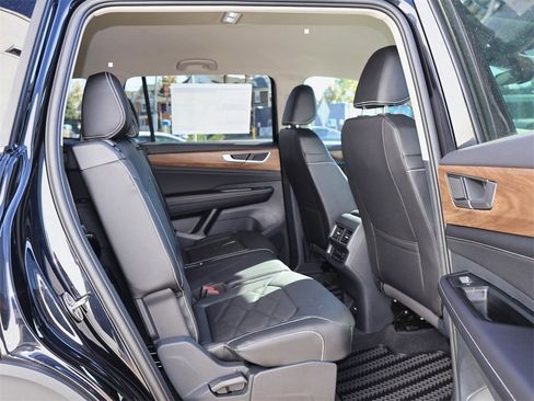 New 2026 Volkswagen Atlas SE image 28