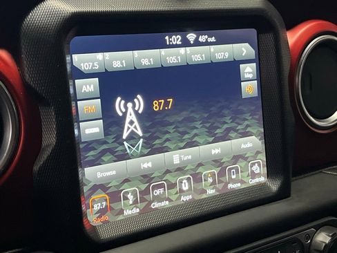 Used 2018 Jeep Wrangler Unlimited Rubicon w/ Dual Top Group image 25