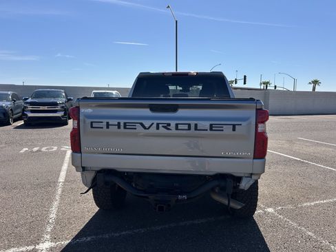 Used 2024 Chevrolet Silverado 1500 Custom Trail Boss AWD/4WD image 4
